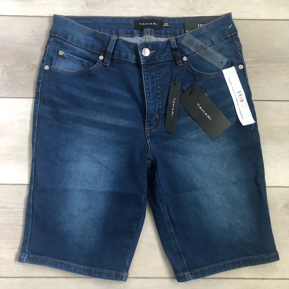 NWT TAHARI - Tummy Tuck Slimming Bermuda Size 14